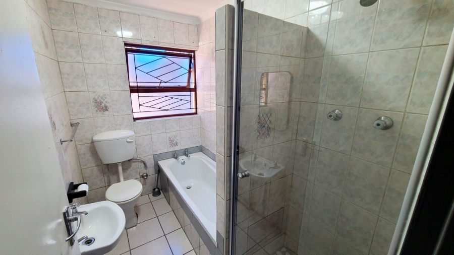 3 Bedroom Property for Sale in Belhar Western Cape